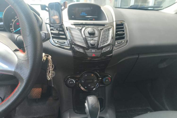 Used Ford Fiesta 2013 Hatchback 1.5L Automatic Sport Model Audio And AC Panel