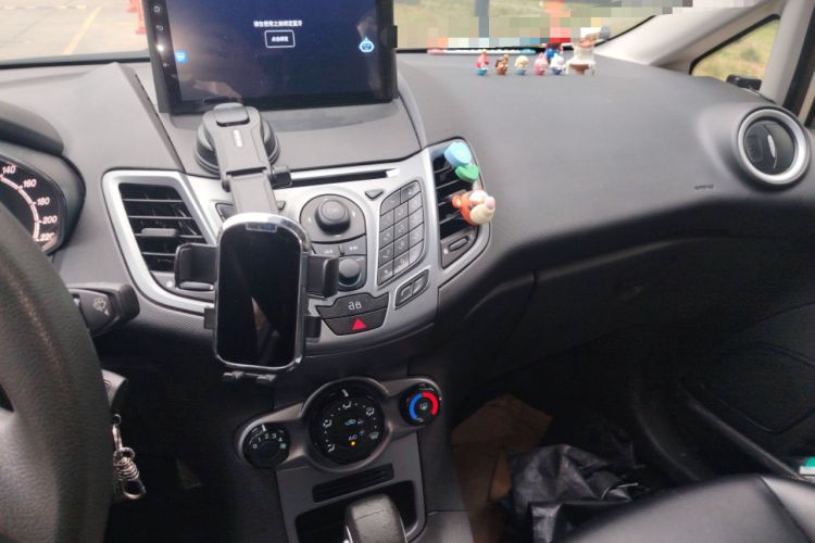 Used Ford Fiesta 2013 Hatchback 1.5L Automatic Fashion Edition Audio And AC Panel