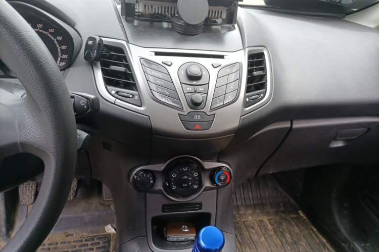Used Ford Fiesta 2013 Hatchback 1.5L Manual Fashion Edition Audio And AC Panel