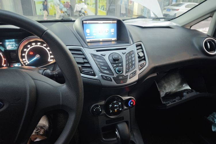 Used Ford Fiesta 2013 Hatchback 1.5L Automatic Fashion Edition Audio And AC Panel