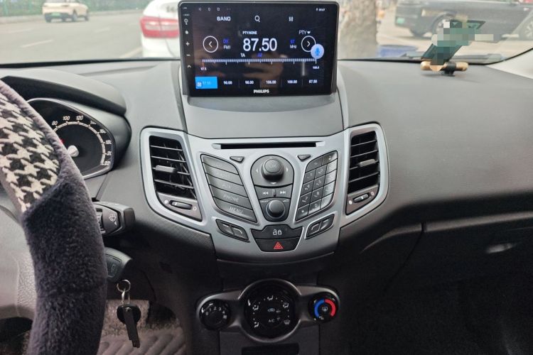 Used Ford Fiesta 2013 Hatchback 1.5L Automatic Fashion Edition Audio And AC Panel