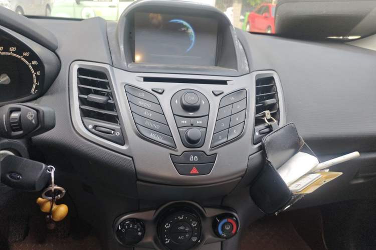 Used Ford Fiesta 2013 Hatchback 1.5L Manual Fashion Edition Audio And AC Panel