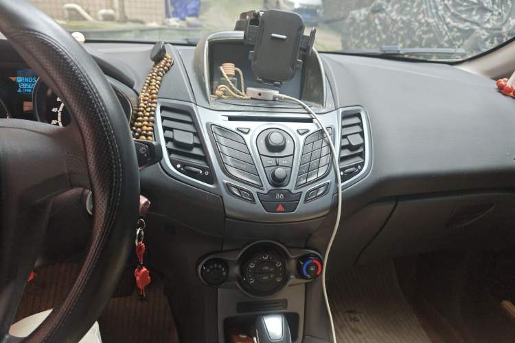 Used Ford Fiesta 2013 Hatchback 1.5L Automatic Fashion Edition Audio And AC Panel