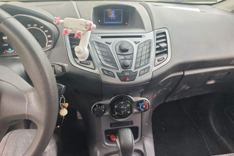 Used Ford Fiesta 2013 Hatchback 1.5L Automatic Fashion Edition Audio And AC Panel