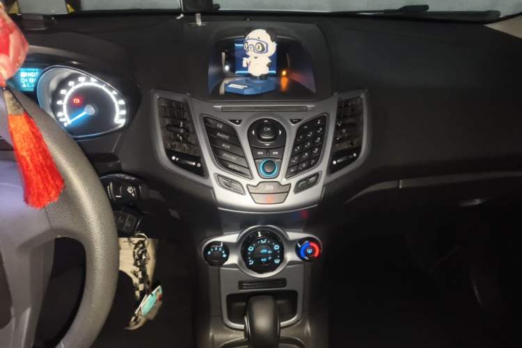 Used Ford Fiesta 2013 Hatchback 1.5L Automatic Fashion Edition Audio And AC Panel