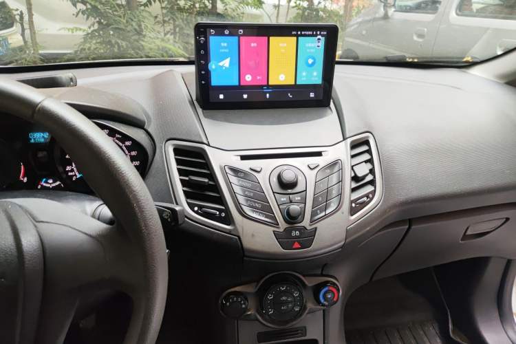 Used Ford Fiesta 2013 Sedan 1.5L Manual Fashion Edition Audio And AC Panel