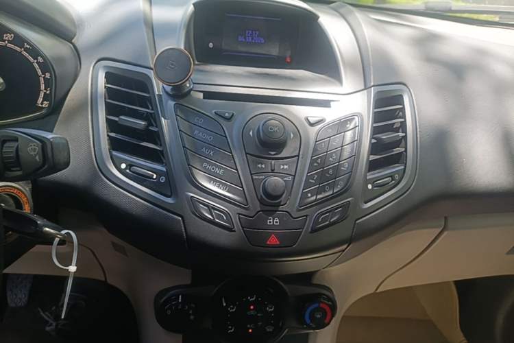 Used Ford Fiesta 2013 Sedan 1.5L Manual Fashion Edition Audio And AC Panel