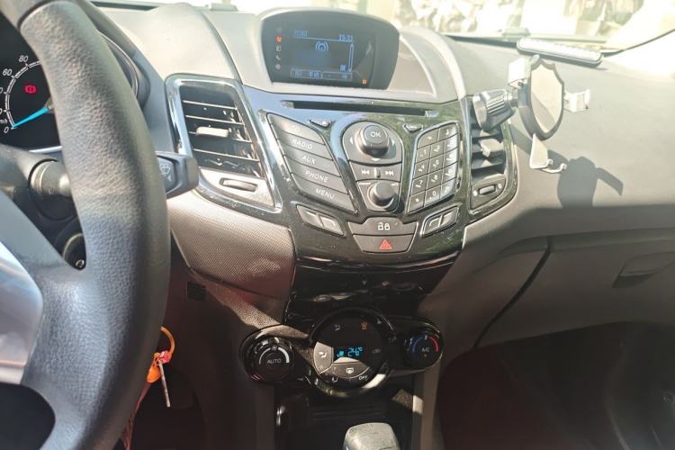 Used Ford Fiesta 2013 Hatchback 1.5L Automatic Sport Model Audio And AC Panel