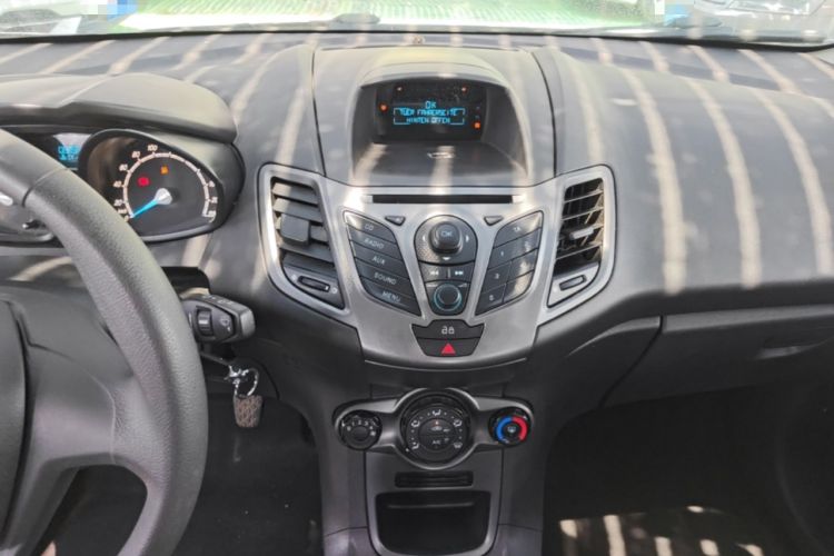 Used Ford Fiesta 2013 Hatchback 1.5L Manual Fashion Edition Audio And AC Panel