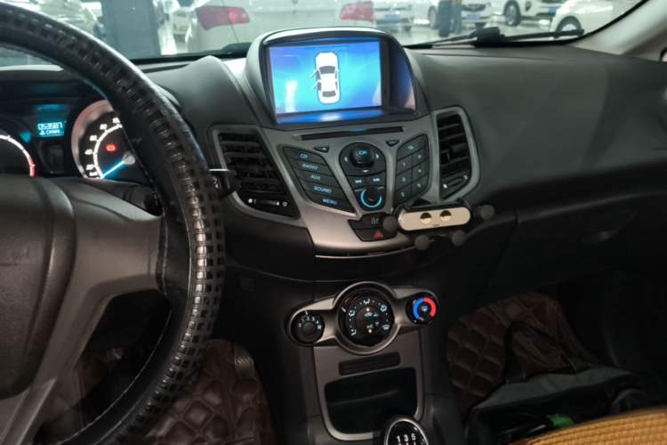 Used Ford Fiesta 2013 Hatchback 1.5L Manual Fashion Edition Audio And AC Panel