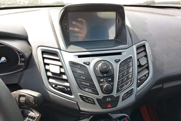 Used Ford Fiesta 2013 Hatchback 1.5L Automatic Fashion Edition Audio And AC Panel