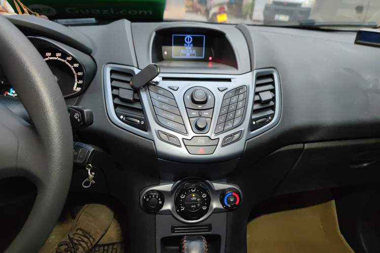 Used Ford Fiesta 2013 Hatchback 1.5L Automatic Fashion Edition Audio And AC Panel