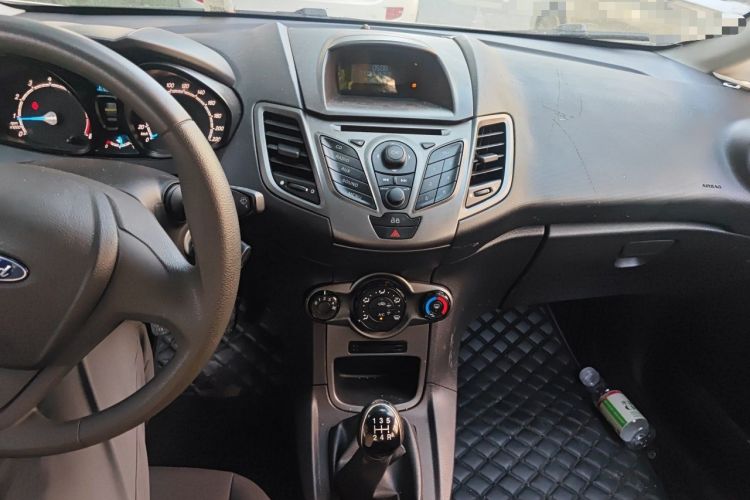 Used Ford Fiesta 2013 Hatchback 1.5L Manual Fashion Edition Audio And AC Panel
