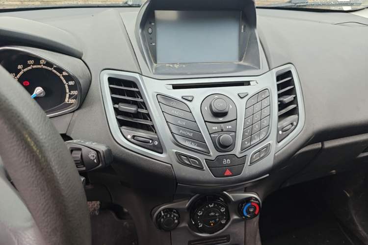 Used Ford Fiesta 2013 Hatchback 1.5L Automatic Fashion Edition Audio And AC Panel