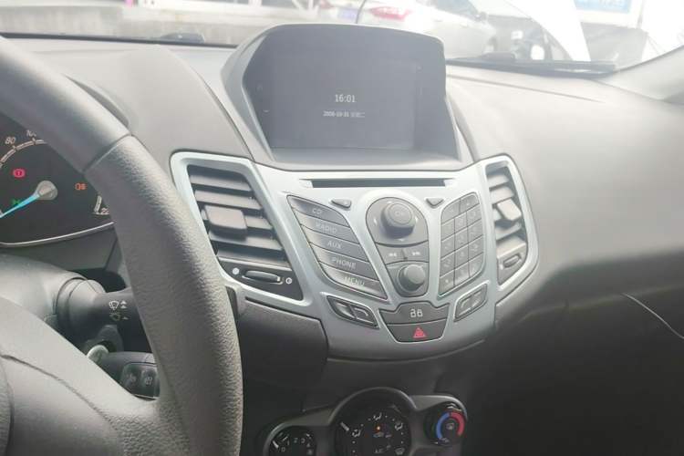 Used Ford Fiesta 2013 Hatchback 1.5L Automatic Fashion Edition Audio And AC Panel