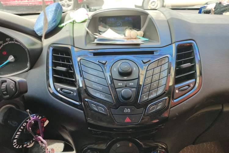 Used Ford Fiesta 2013 Hatchback 1.5L Automatic Sport Model Audio And AC Panel