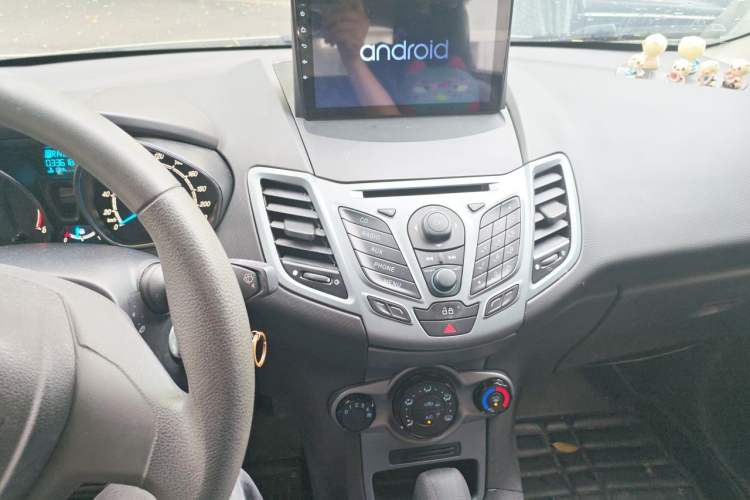 Used Ford Fiesta 2013 Hatchback 1.5L Automatic Fashion Edition Audio And AC Panel