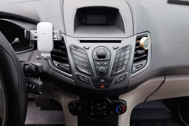 Used Ford Fiesta 2013 Sedan 1.5L Automatic Fashion Edition Audio And AC Panel