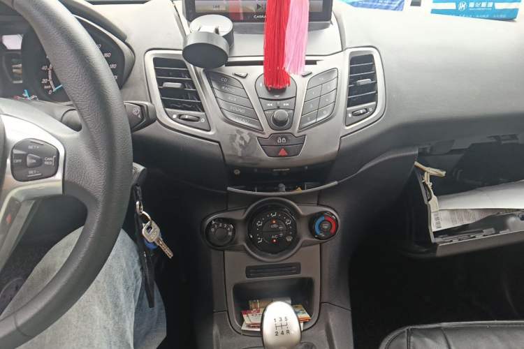 Used Ford Fiesta 2013 Hatchback 1.5L Manual Fashion Edition Audio And AC Panel