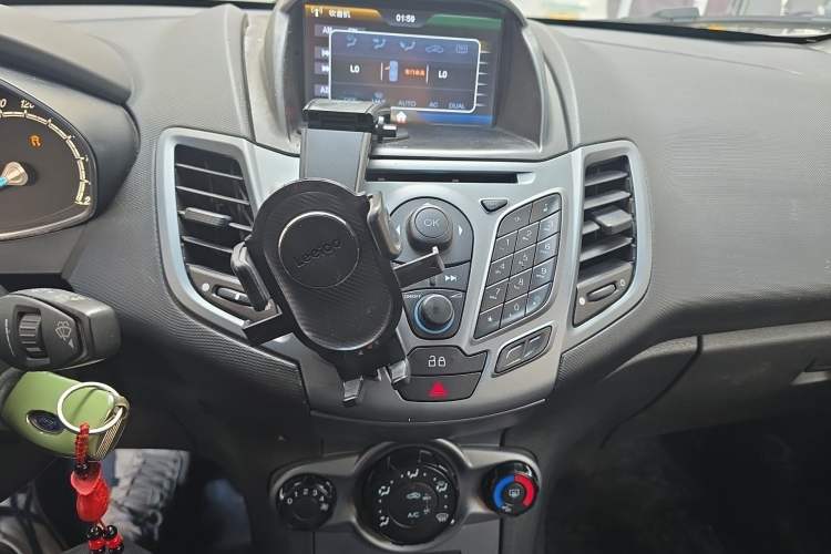 Used Ford Fiesta 2013 Hatchback 1.5L Automatic Fashion Edition Audio And AC Panel