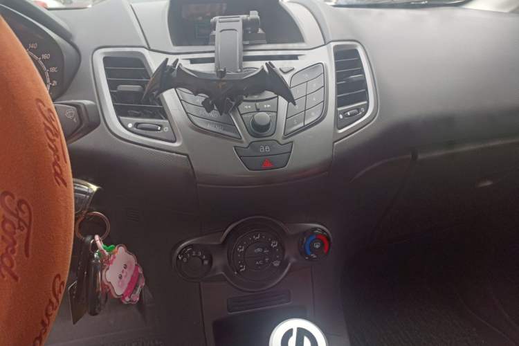 Used Ford Fiesta 2013 Hatchback 1.5L Manual Fashion Edition Audio And AC Panel