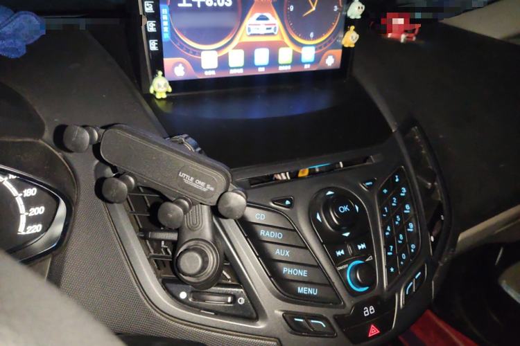 Used Ford Fiesta 2013 Sedan 1.5L Automatic Fashion Edition Audio And AC Panel