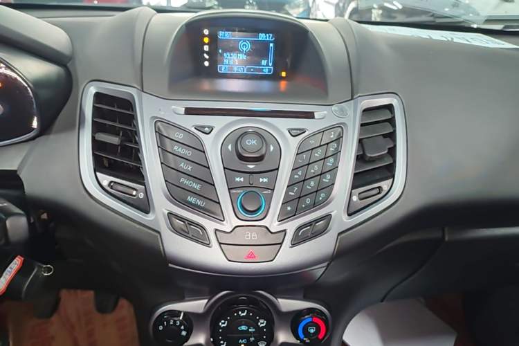 Used Ford Fiesta 2013 Hatchback 1.5L Manual Fashion Edition Audio And AC Panel