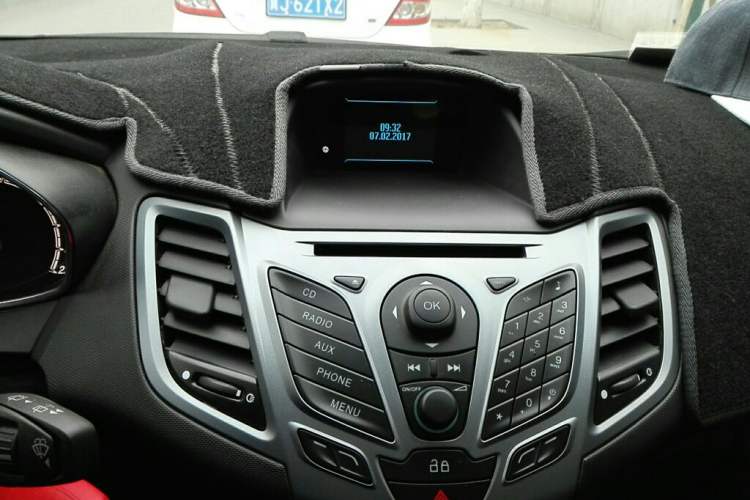 Used Ford Fiesta 2013 Hatchback 1.5L Automatic Fashion Edition Audio And AC Panel