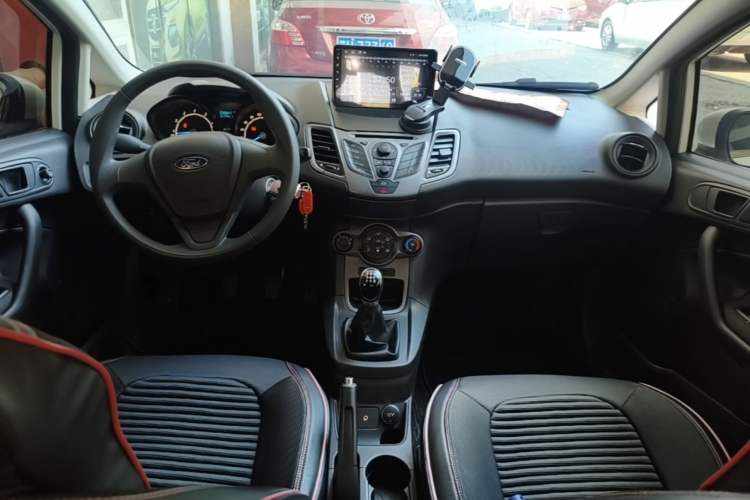 Used Ford Fiesta 2013 Hatchback 1.5L Manual Fashion Edition Center Console