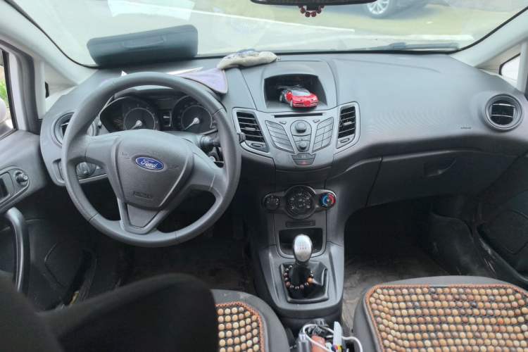 Used Ford Fiesta 2013 Hatchback 1.5L Manual Fashion Edition Center Console