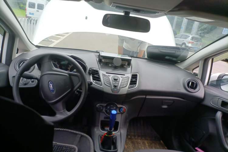 Used Ford Fiesta 2013 Hatchback 1.5L Manual Fashion Edition Center Console