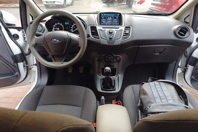 Used Ford Fiesta 2013 Hatchback 1.5L Manual Fashion Edition Center Console