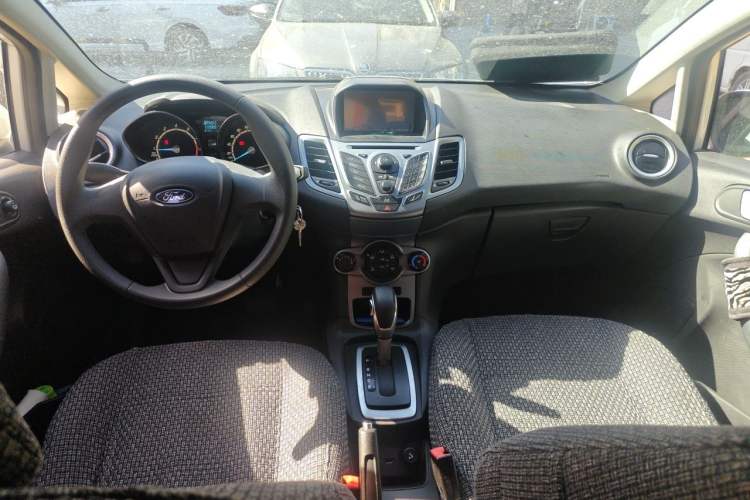 Used Ford Fiesta 2013 Hatchback 1.5L Automatic Prestige Model Center Console