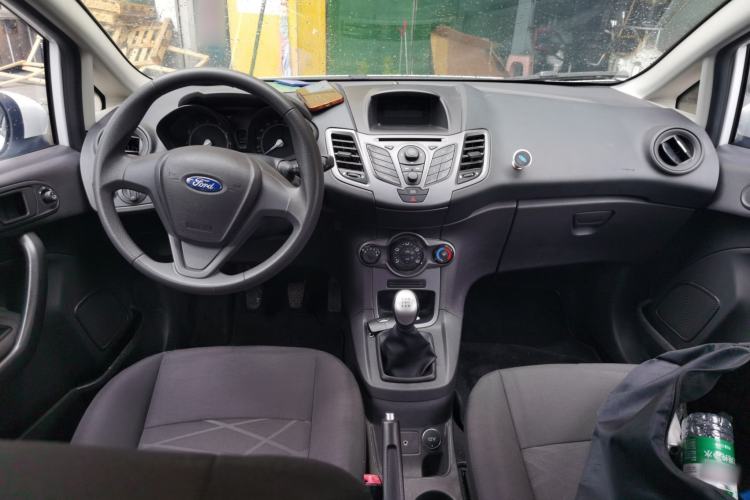 Used Ford Fiesta 2013 Hatchback 1.5L Manual Fashion Edition Center Console