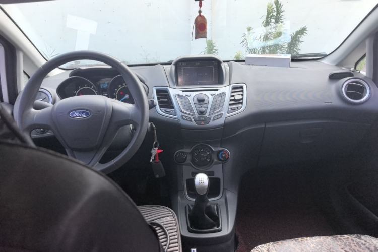 Used Ford Fiesta 2013 Hatchback 1.5L Manual Fashion Edition Center Console