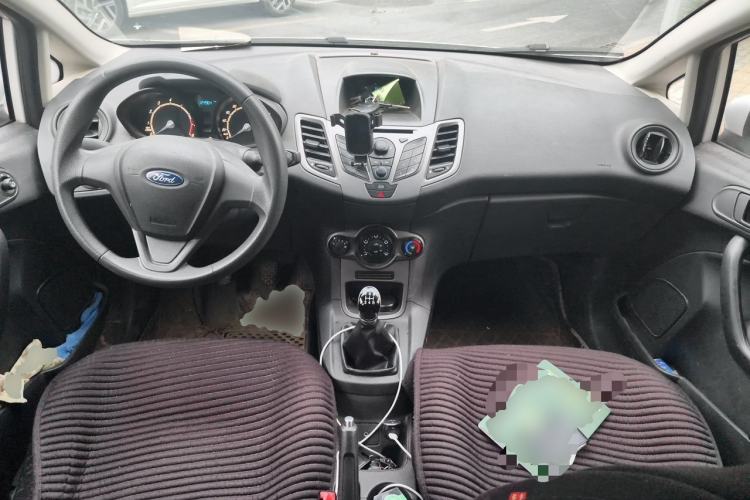 Used Ford Fiesta 2013 Hatchback 1.5L Manual Fashion Edition Center Console