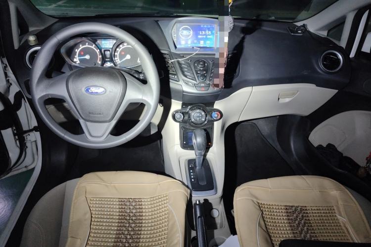 Used Ford Fiesta 2013 Sedan 1.5L Automatic Fashion Edition Center Console