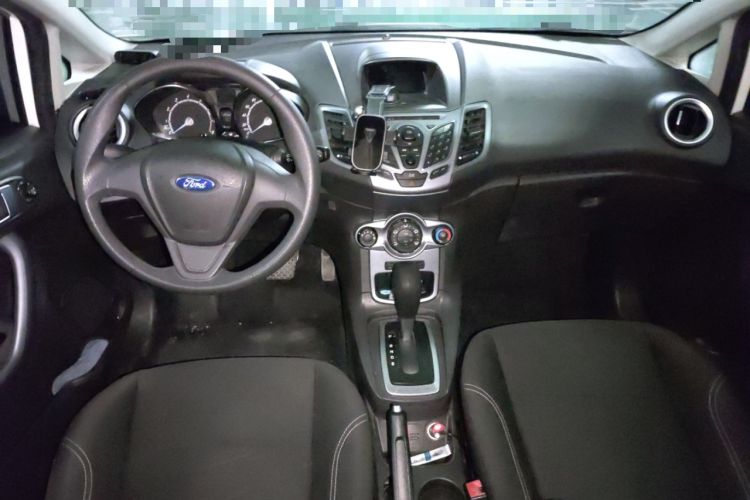 Used Ford Fiesta 2013 Hatchback 1.5L Automatic Fashion Edition Center Console