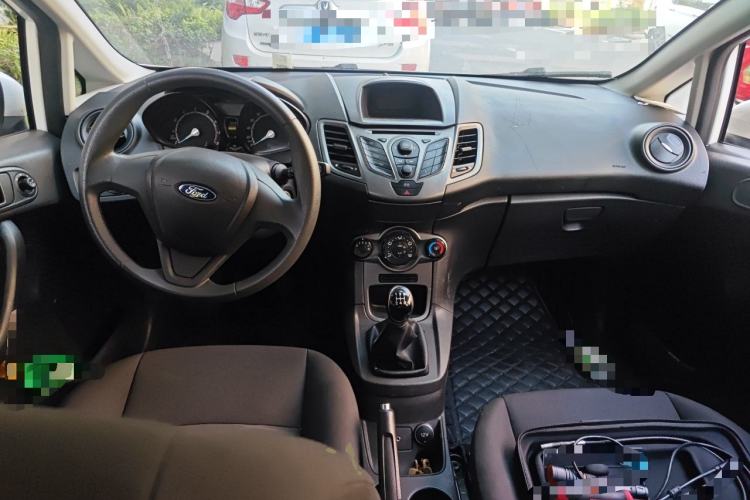 Used Ford Fiesta 2013 Hatchback 1.5L Manual Fashion Edition Center Console