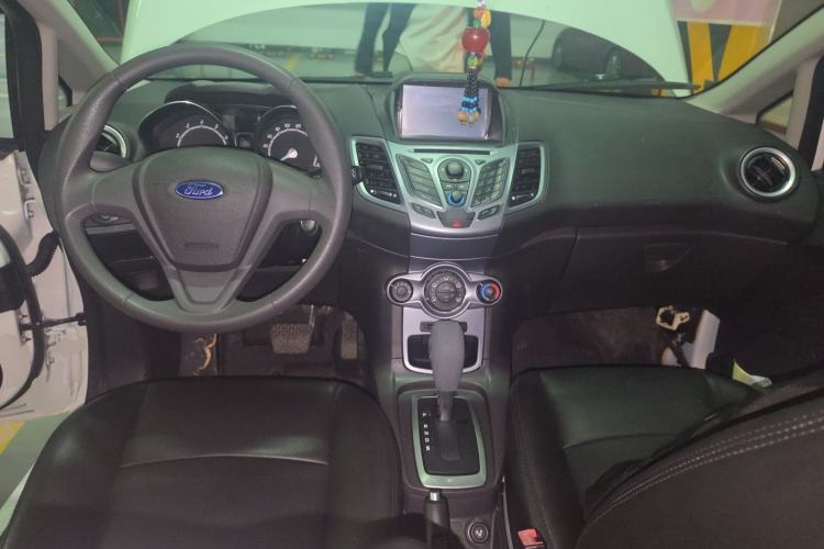 Used Ford Fiesta 2013 Hatchback 1.5L Automatic Prestige Model Center Console