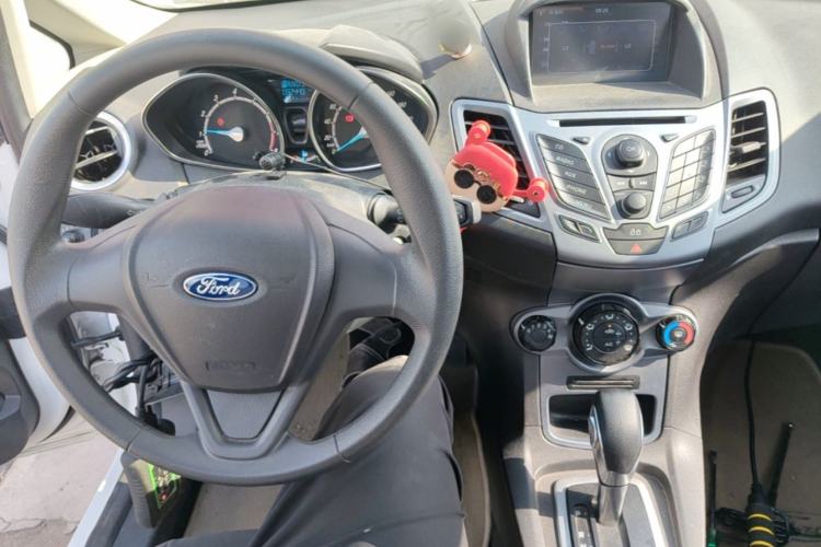 Used Ford Fiesta 2013 Hatchback 1.5L Automatic Prestige Model Center Console