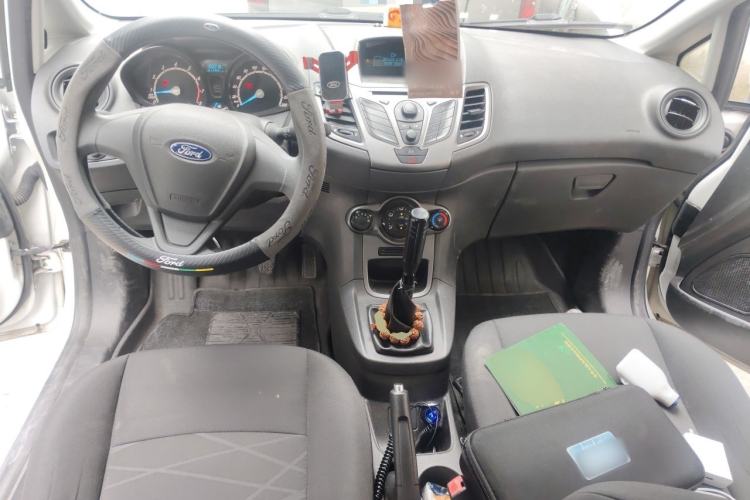 Used Ford Fiesta 2013 Hatchback 1.5L Manual Fashion Edition Center Console