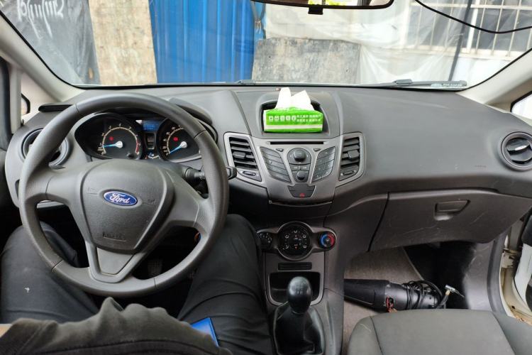 Used Ford Fiesta 2013 Hatchback 1.5L Manual Fashion Edition Center Console