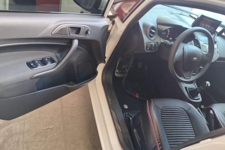 Used Ford Fiesta 2013 Hatchback 1.5L Manual Fashion Edition Driver Seat