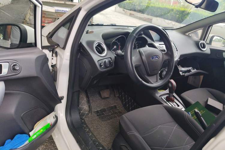 Used Ford Fiesta 2013 Hatchback 1.5L Automatic Fashion Edition Driver Seat