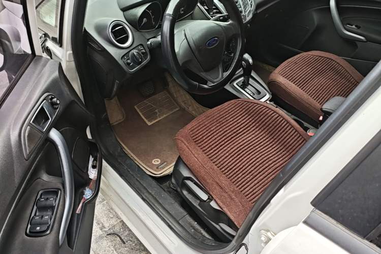 Used Ford Fiesta 2013 Hatchback 1.5L Automatic Fashion Edition Driver Seat