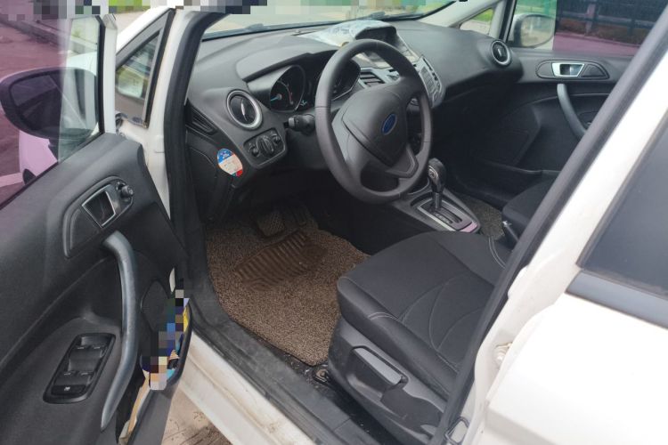 Used Ford Fiesta 2013 Hatchback 1.5L Automatic Fashion Edition Driver Seat
