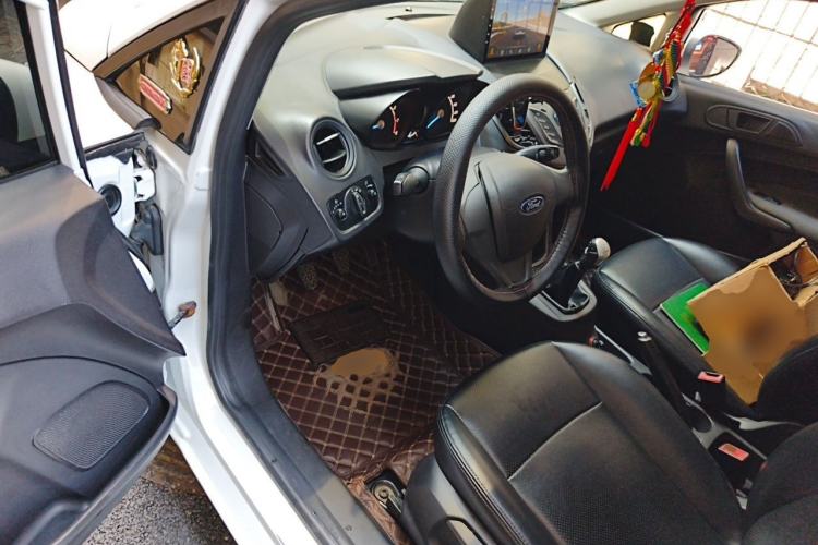 Used Ford Fiesta 2013 Hatchback 1.5L Manual Fashion Edition Driver Seat