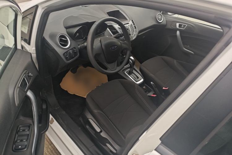 Used Ford Fiesta 2013 Hatchback 1.5L Automatic Fashion Edition Driver Seat