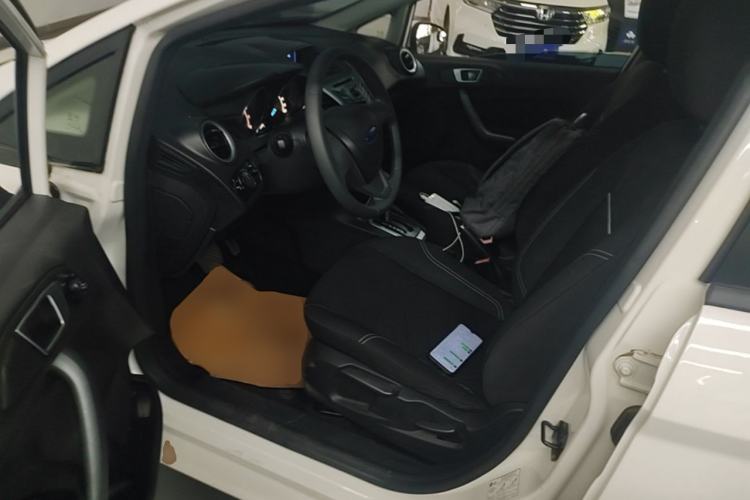 Used Ford Fiesta 2013 Hatchback 1.5L Automatic Fashion Edition Driver Seat